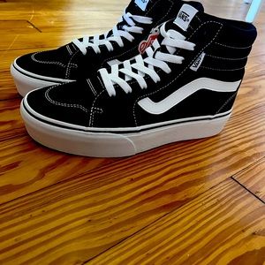 Vans Platform Filmore High-Top Women’s Sneaker Size 9
